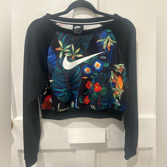 Nike jacket - Picture 3 of 7